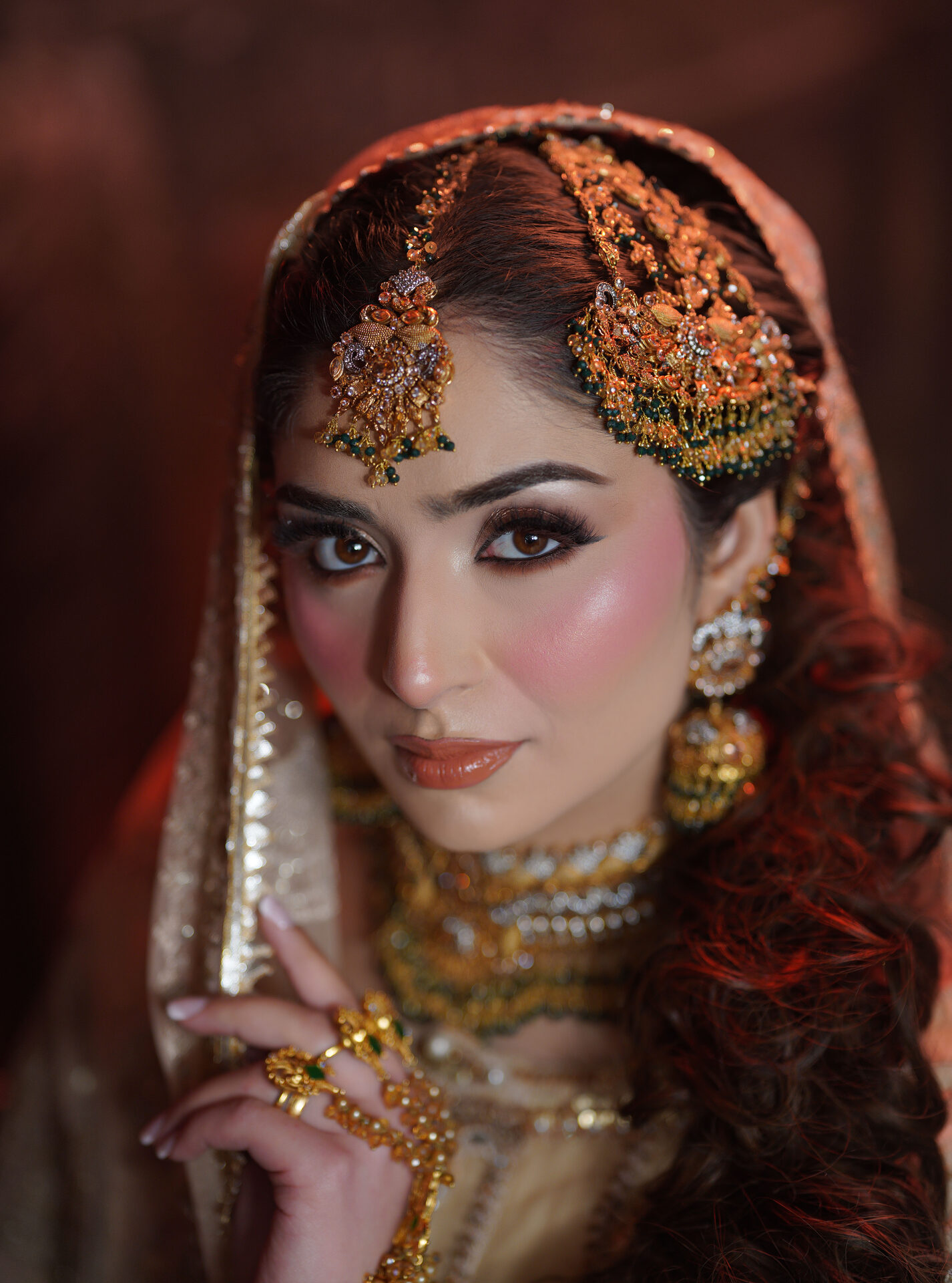 Wedding photography portrait - elegant couple at golden hour